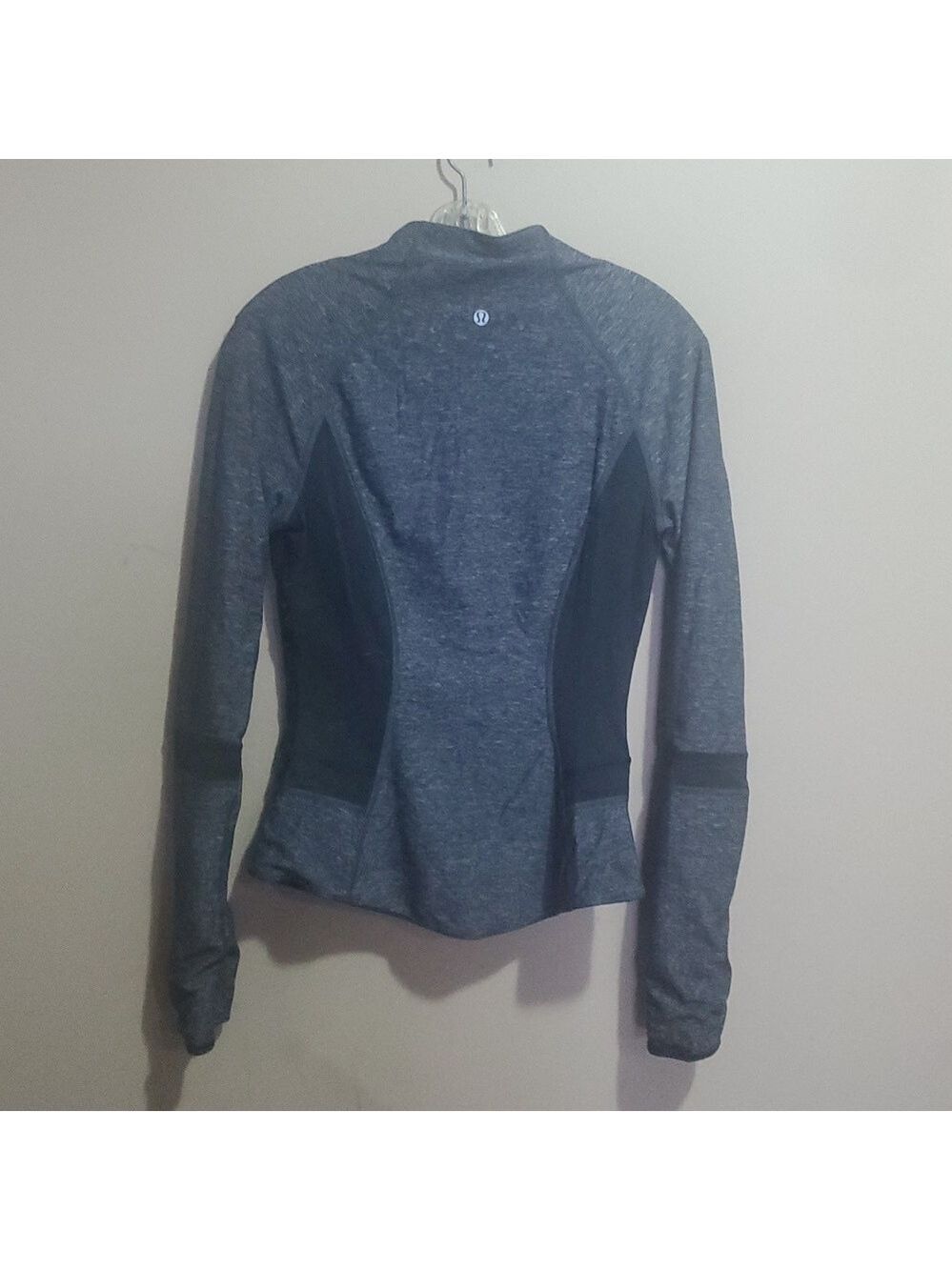 Lululemon Gray and Black Zip-Up Lined Jacket Size 4 - Picture 6 of 7